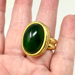 19K Green Tourmaline Elizabeth Locke Ring