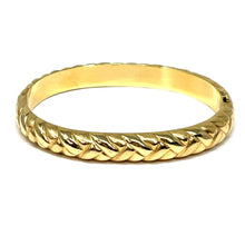 Load image into Gallery viewer, 14K Braid Motif Bangle