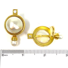 Load image into Gallery viewer, 18K Mabe Pearl And Diamond Earrings