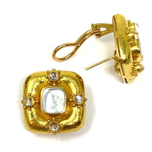 Load image into Gallery viewer, 18K Elizabeth Locke Intaglio And Moonstone Cherub Earrings