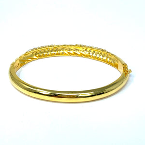 14K Ribbed Diamond Bangle