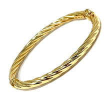 Load image into Gallery viewer, 14K Small Italian Cable Bangle Bracelet