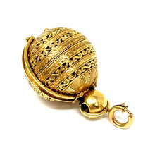 Load image into Gallery viewer, 18k Gold Ball Accordion Locket