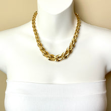 Load image into Gallery viewer, 18K Italian Graduated Link Necklace